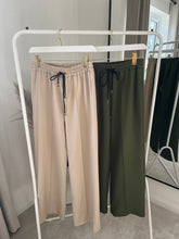 Load image into Gallery viewer, KHAKI WIDE LEG TROUSER